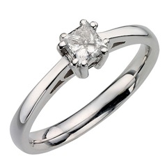 18ct white gold 39pt diamond solitaire ring