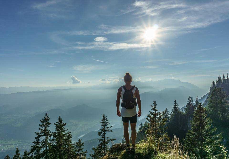 7 Most Exciting and Essential Gifting Ideas for a Traveller 2